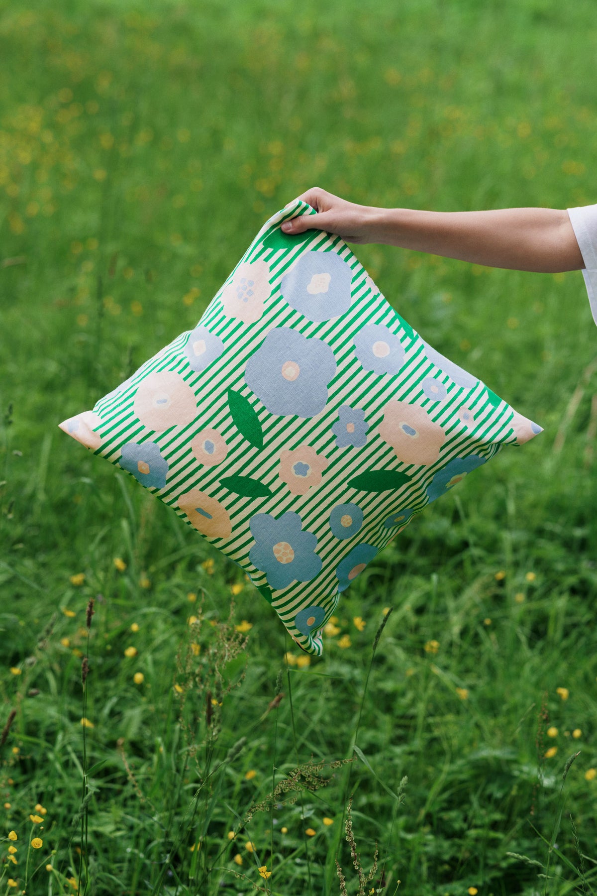 Raitapouta Cushion Cover
