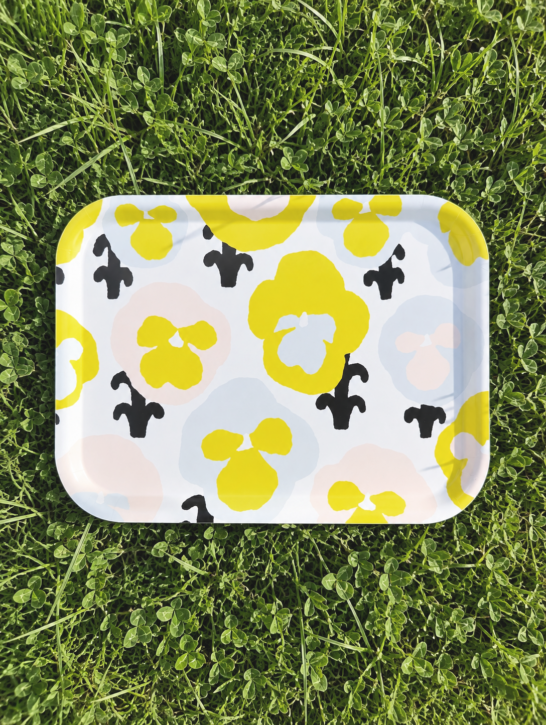 Orvokki Yellow Tray